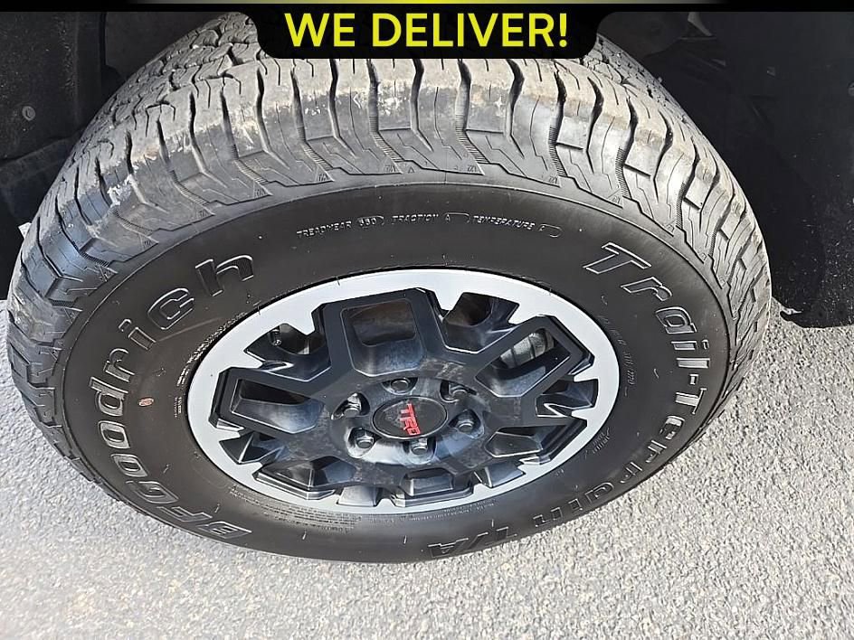 Used 2024 Toyota Tacoma TRD Sport AWD/4WD image 6