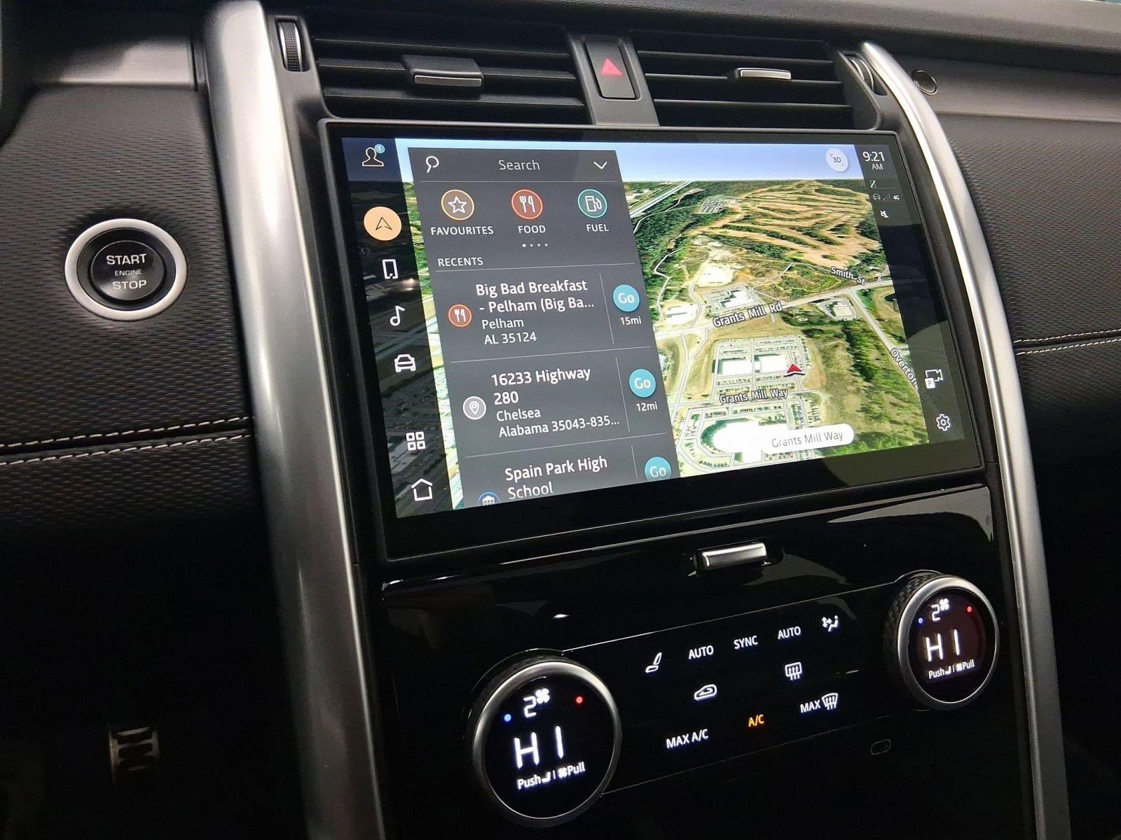 Used 2025 Land Rover Discovery Dynamic SE image 25