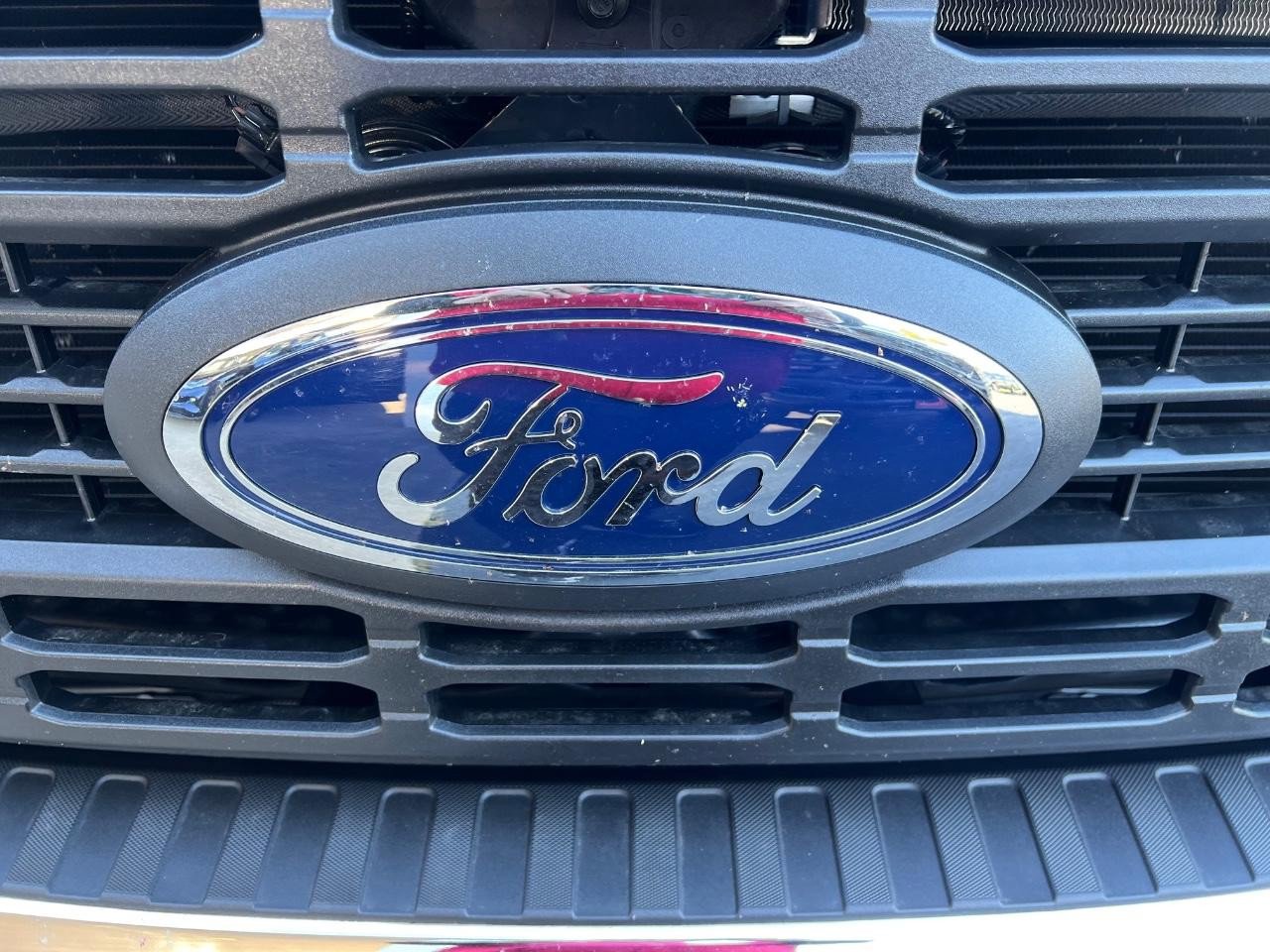 Used 2025 Ford F350 XL w/ XL Driver Assist Package image 37