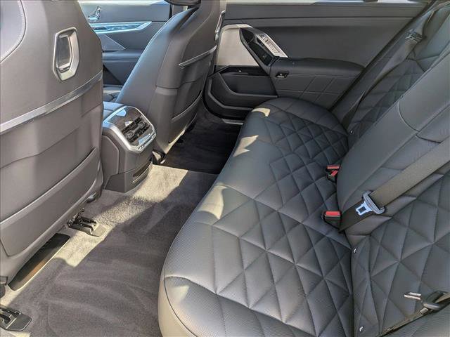 Used 2025 BMW 740i RWD image 20