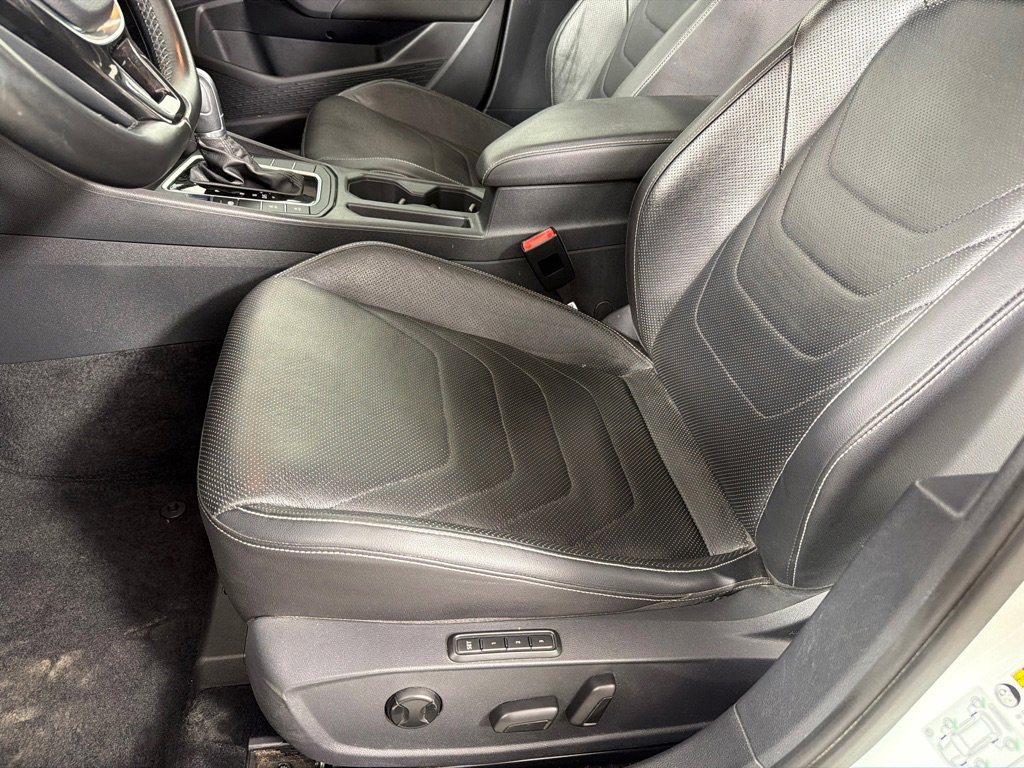 Used 2019 Volkswagen Jetta SEL Premium FWD image 11