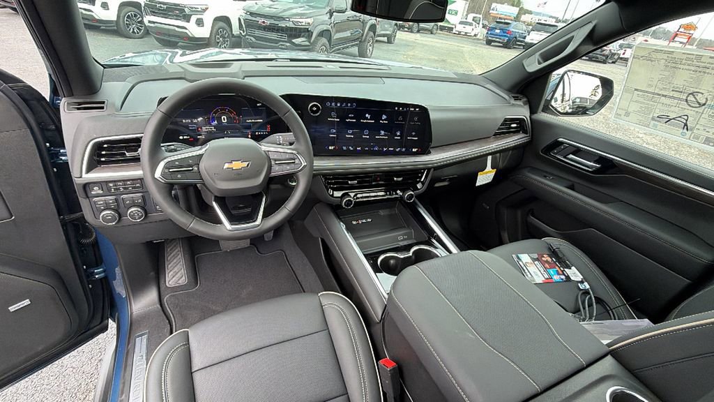New 2026 Chevrolet Suburban Premier w/ Sun And Tow Package image 18