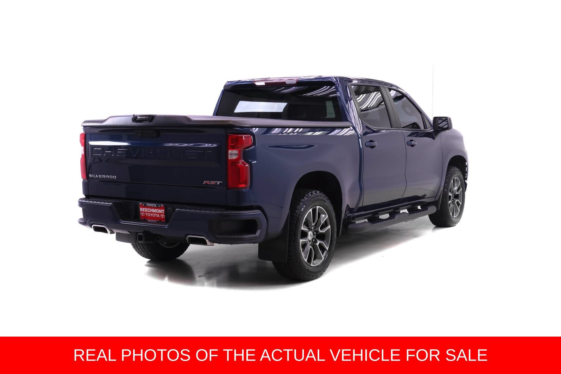 Used 2020 Chevrolet Silverado 1500 RST AWD/4WD image 2
