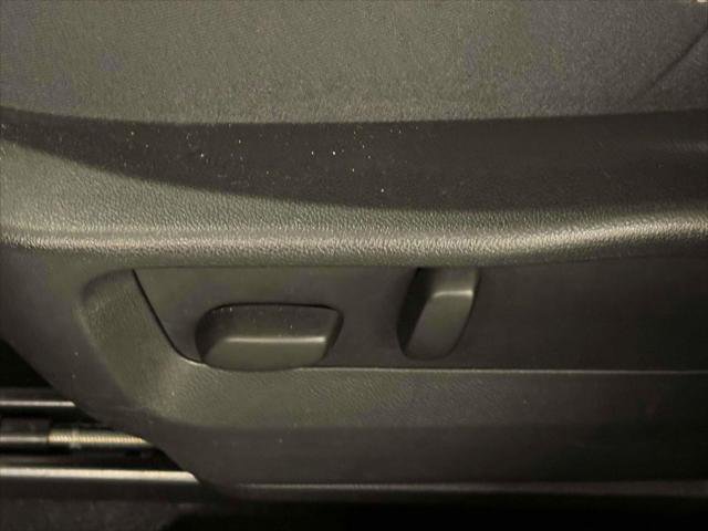 Certified 2023 Buick Envision Essence AWD/4WD image 18
