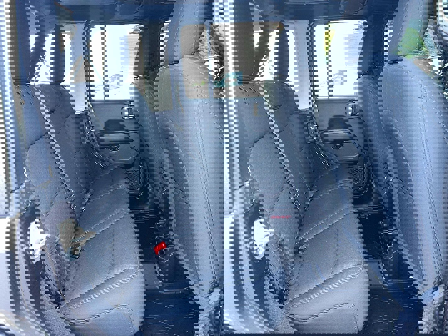 Used 2021 Jeep Wrangler Unlimited Sahara image 25