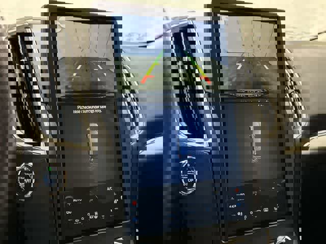 Used 2022 Ford Edge SEL w/ Convenience Package image 23