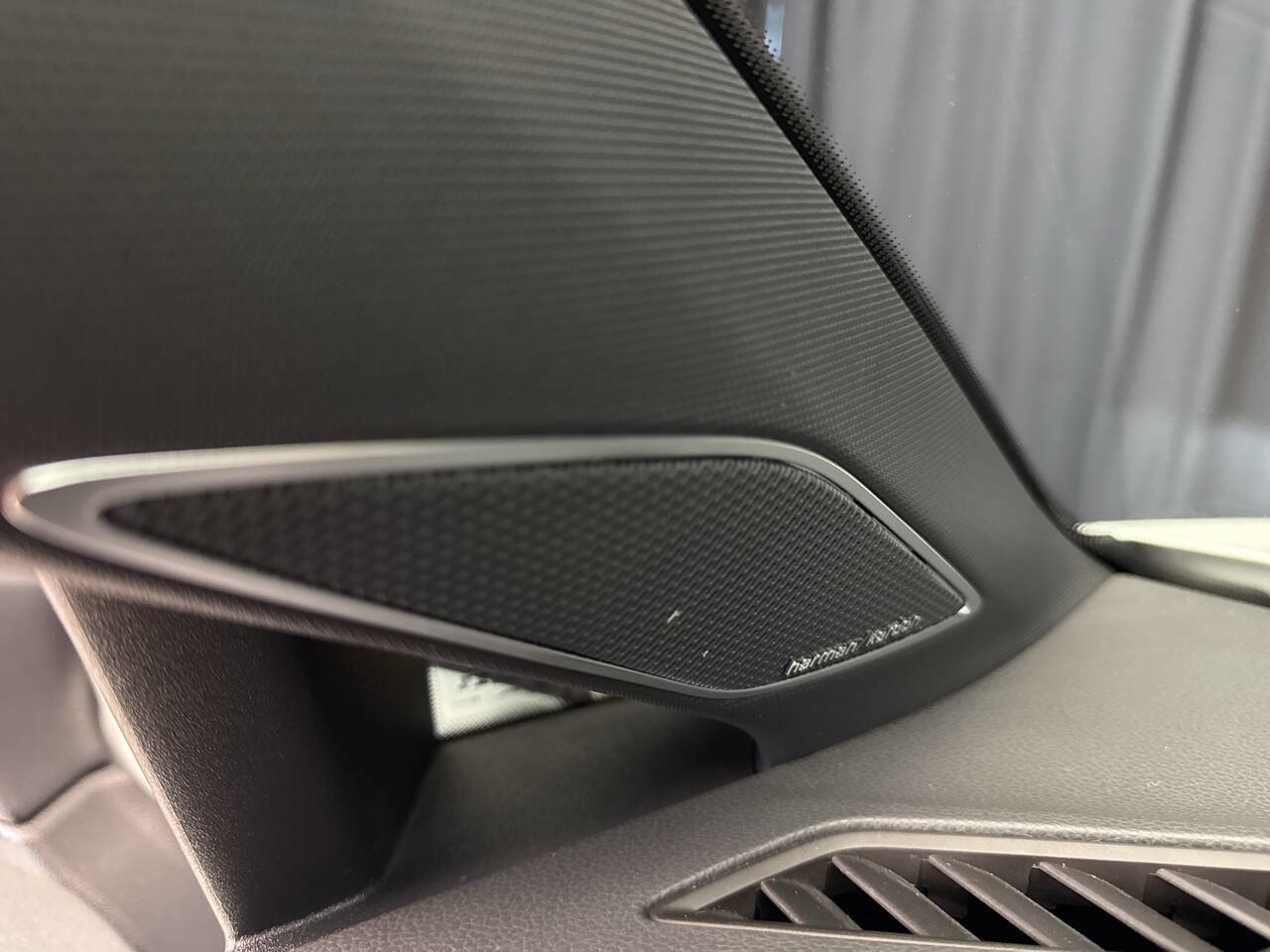 Used 2024 Volkswagen Golf R image 25