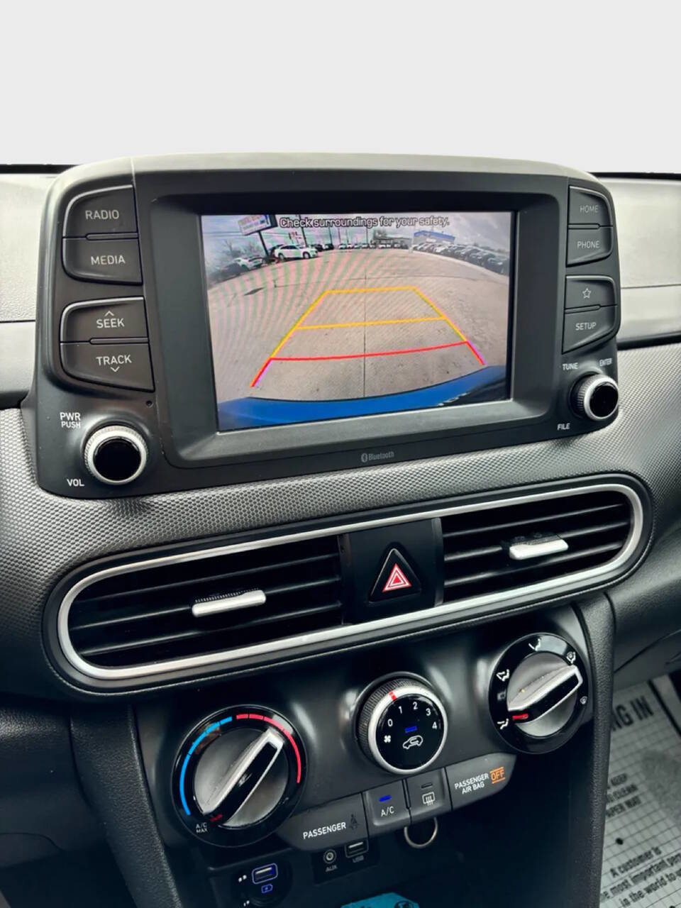 Used 2019 Hyundai Kona SE image 11