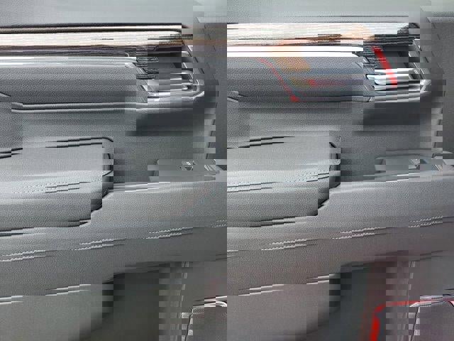 New 2025 GMC Sierra 1500 Elevation image 13