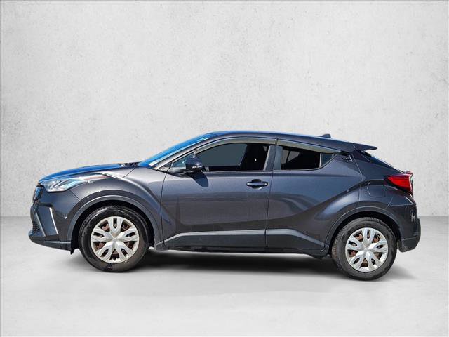 Used 2021 Toyota C-HR LE video 3