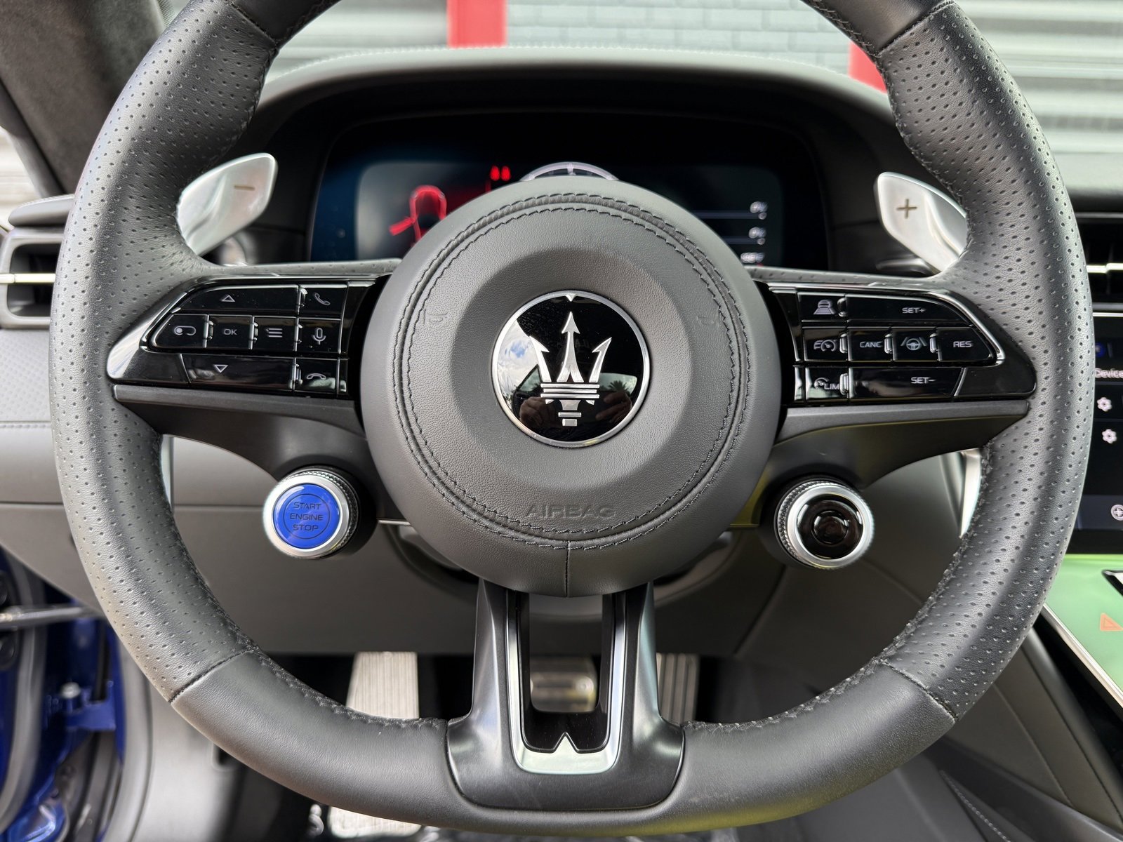 Used 2024 Maserati GranTurismo Trofeo image 25