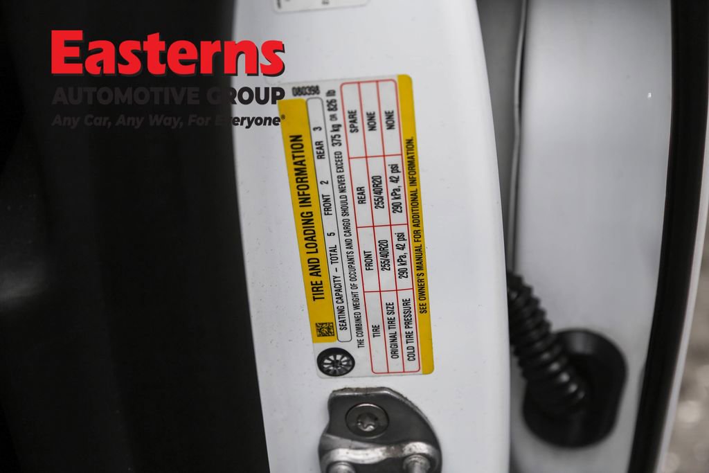 Used 2021 Tesla Model Y Long Range image 32