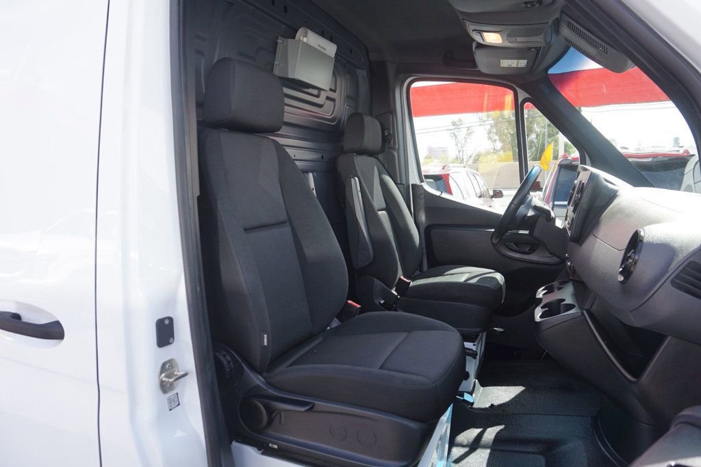 Used 2022 Mercedes-Benz Sprinter 1500 image 22