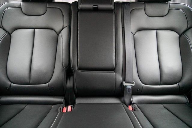 Used 2024 Jeep Grand Cherokee Limited image 25