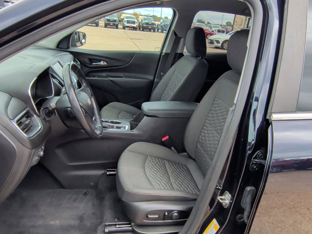 Used 2021 Chevrolet Equinox LT FWD image 12