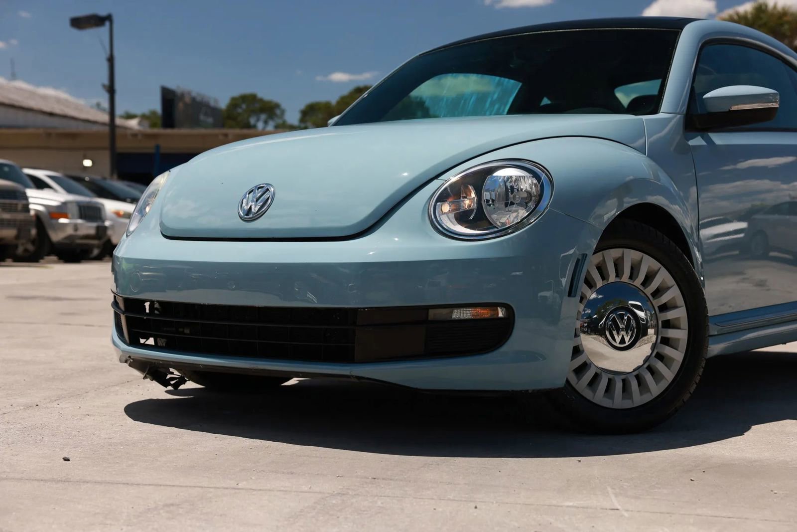 Used 2013 Volkswagen Beetle 2.5 image 30