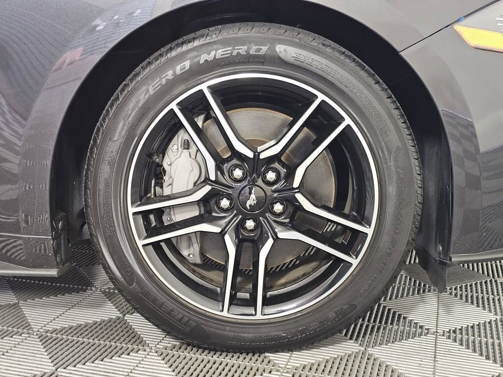 Used 2022 Ford Mustang GT Premium w/ Ford Safe & Smart Package RWD image 9