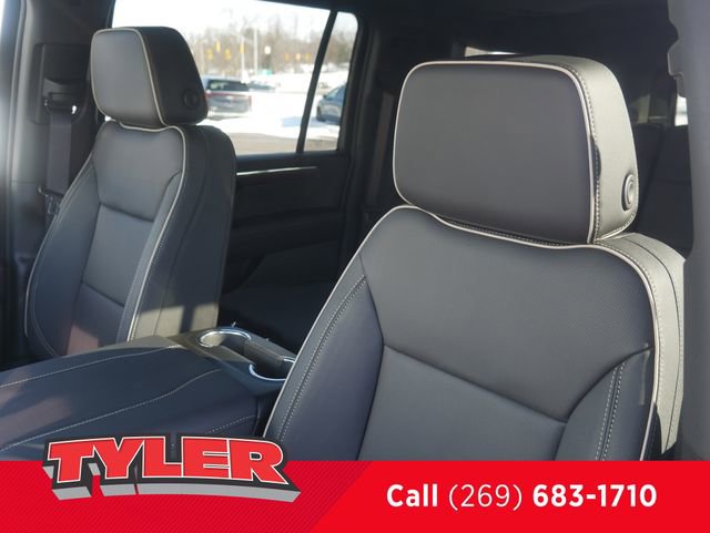New 2026 Chevrolet Suburban Premier w/ Sun And Tow Package AWD/4WD image 39
