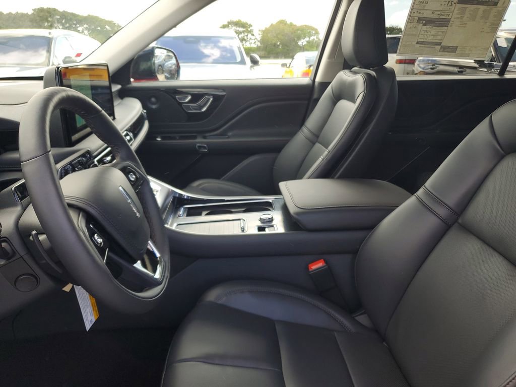 New 2025 Lincoln Aviator 2WD w/ Jet Appearance Package image 22