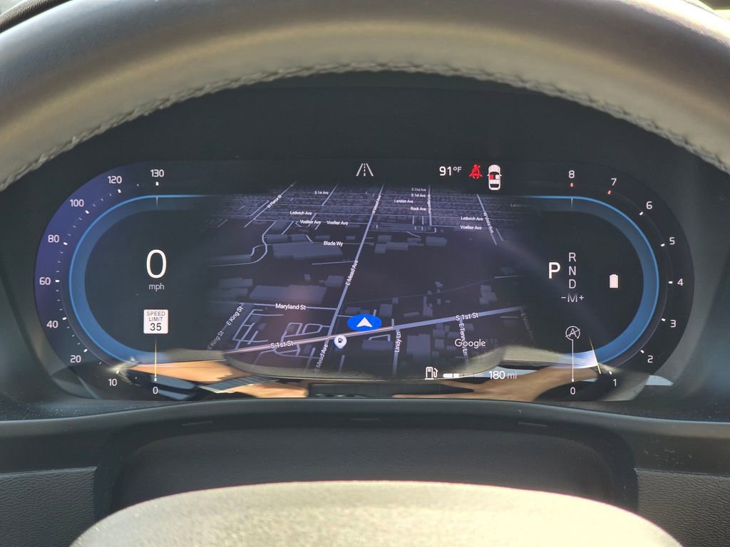 Used 2023 Volvo XC40 B5 Plus image 27