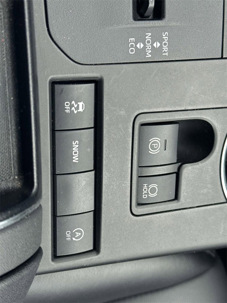 Certified 2021 Toyota Highlander XSE image 17