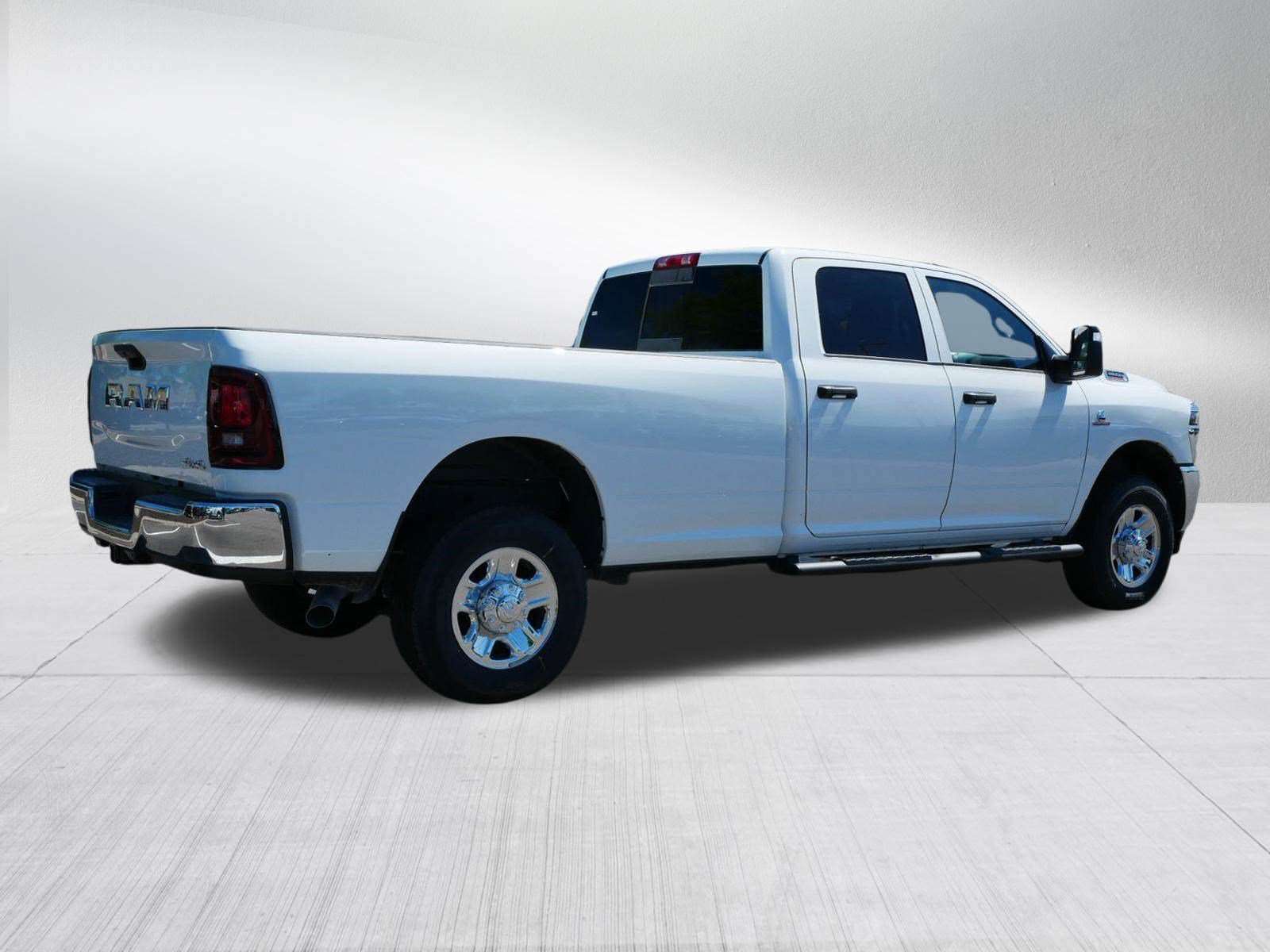 New 2025 RAM 2500 Tradesman AWD/4WD image 7