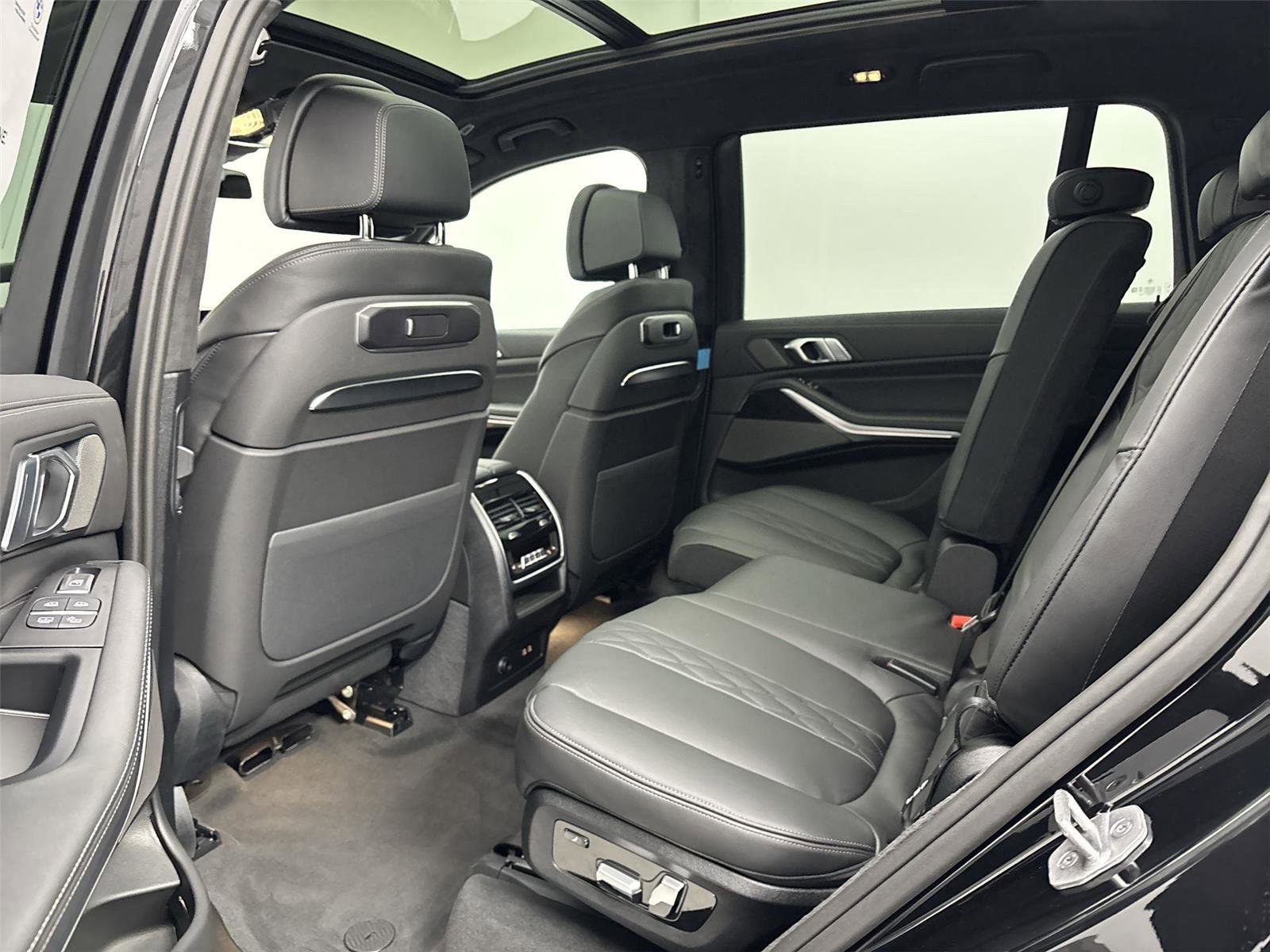 New 2026 BMW X7 M60i image 29