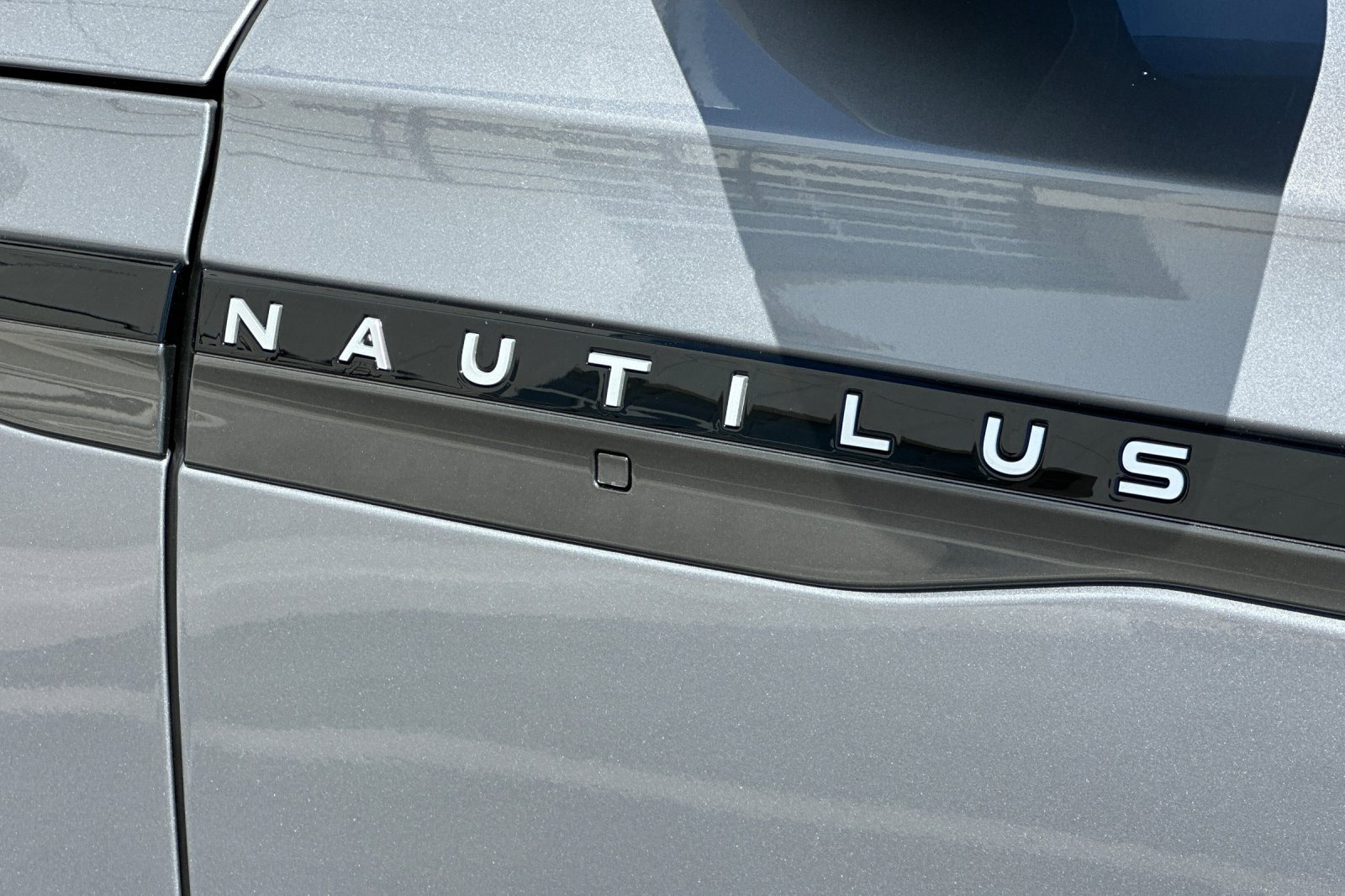 New 2025 Lincoln Nautilus Reserve w/ Jet Appearance Package image 25