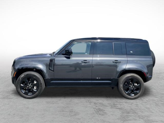 Certified 2023 Land Rover Defender 110 X-Dynamic SE image 8