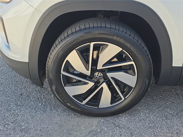 New 2026 Volkswagen Atlas SE FWD image 7