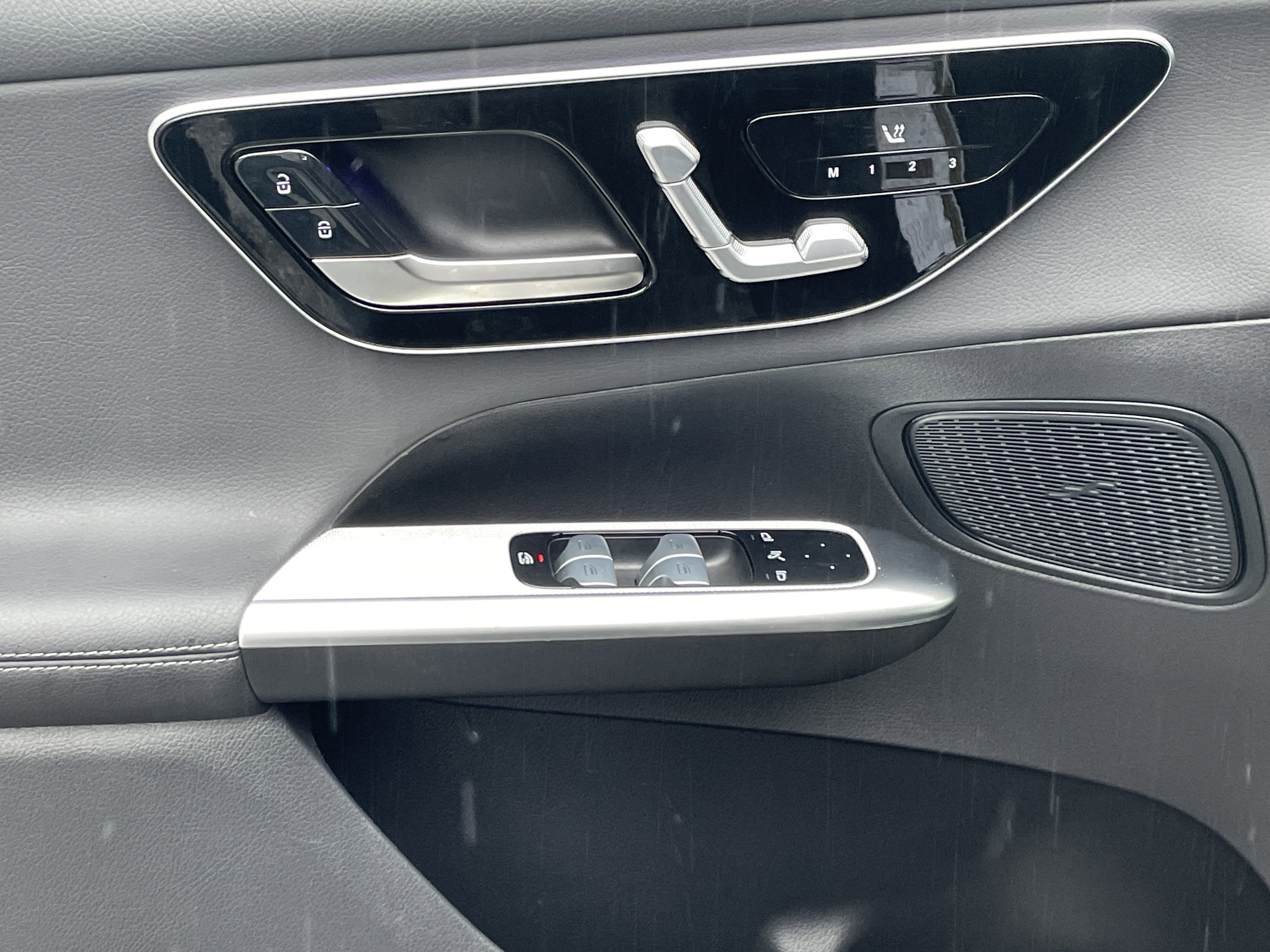 Certified 2025 Mercedes-Benz GLC 300 4MATIC image 19