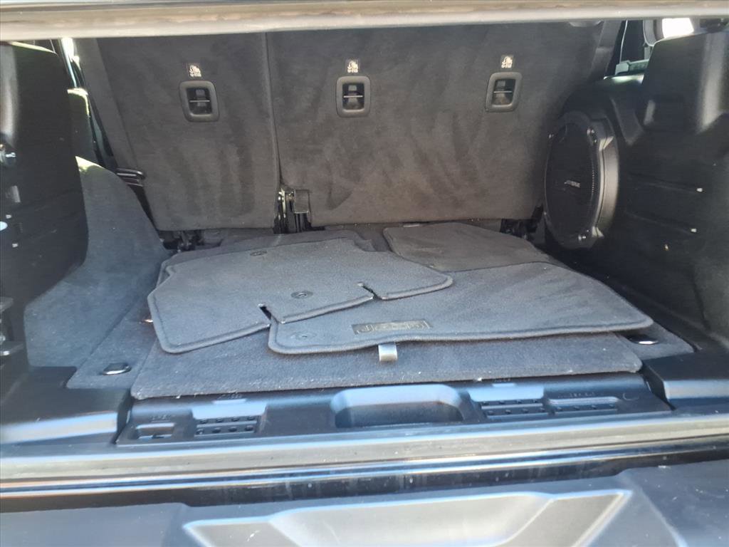 Used 2022 Jeep Wrangler Unlimited Rubicon w/ Cold Weather Group image 31