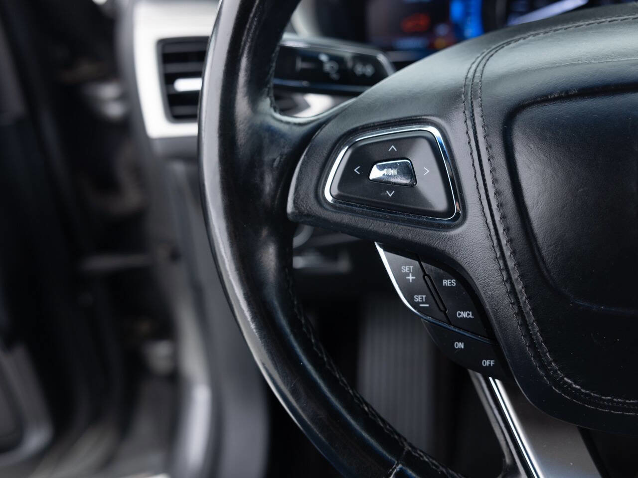 Used 2017 Lincoln MKZ Premiere FWD image 36