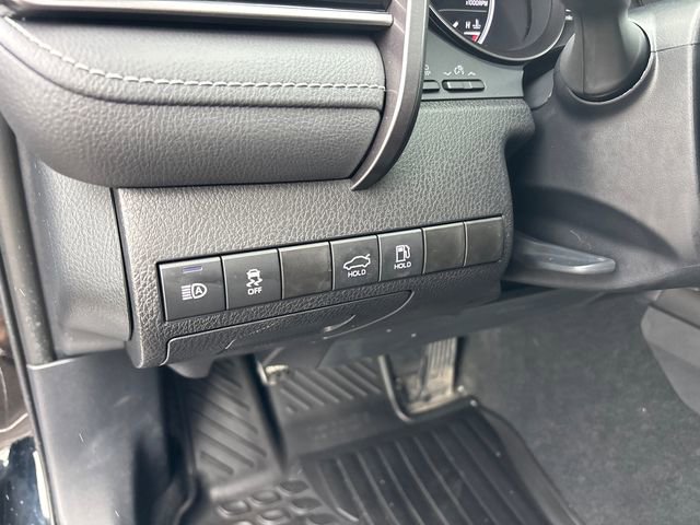 Used 2024 Toyota Camry SE image 14