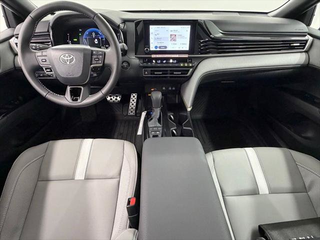 Used 2026 Toyota Camry SE FWD image 35