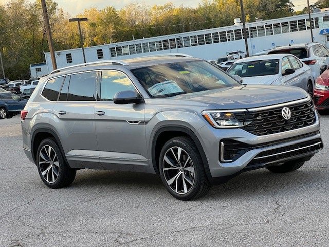 New 2026 Volkswagen Atlas SEL Premium R-Line image 2