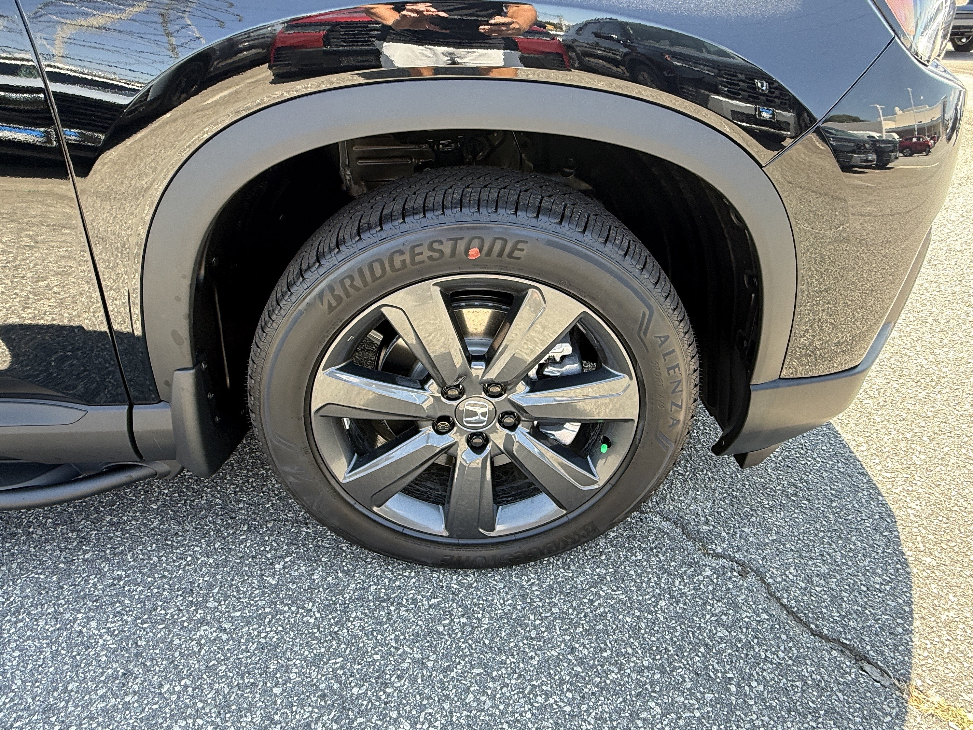 New 2026 Honda Pilot Sport image 13