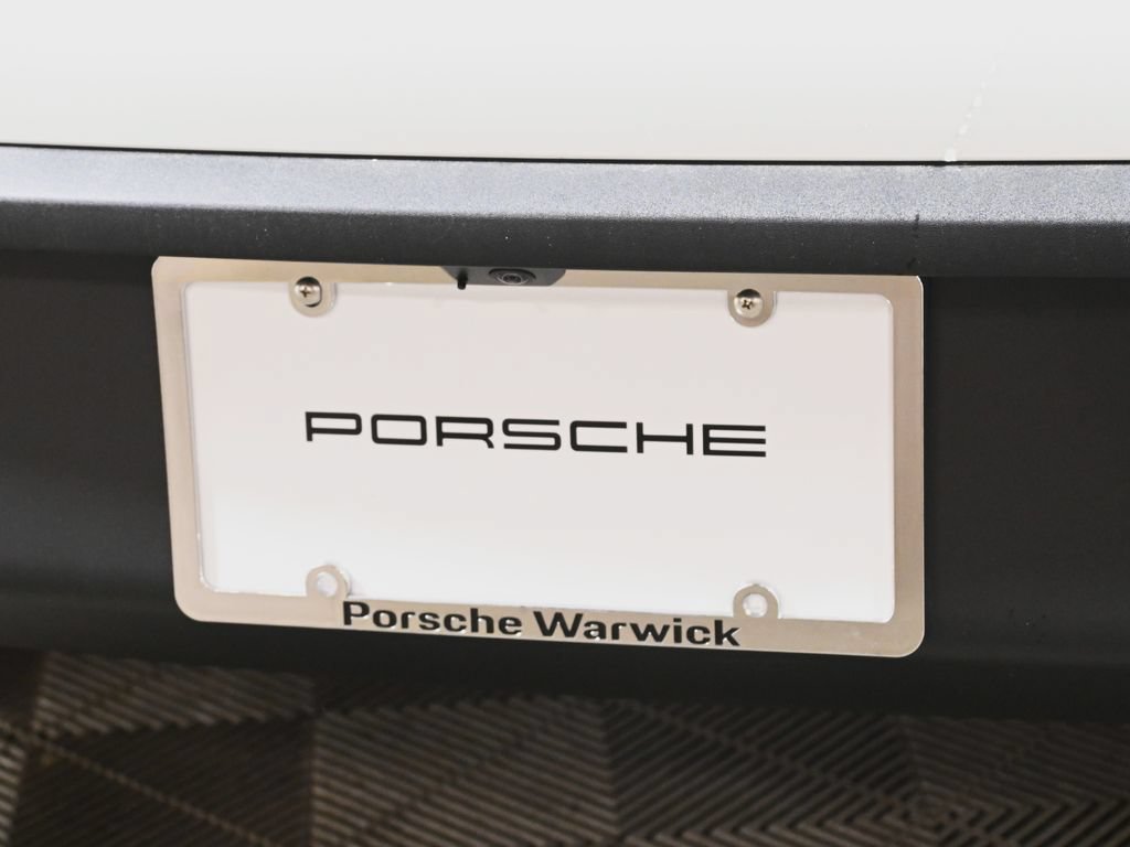 Used 2026 Porsche Macan AWD/4WD image 14