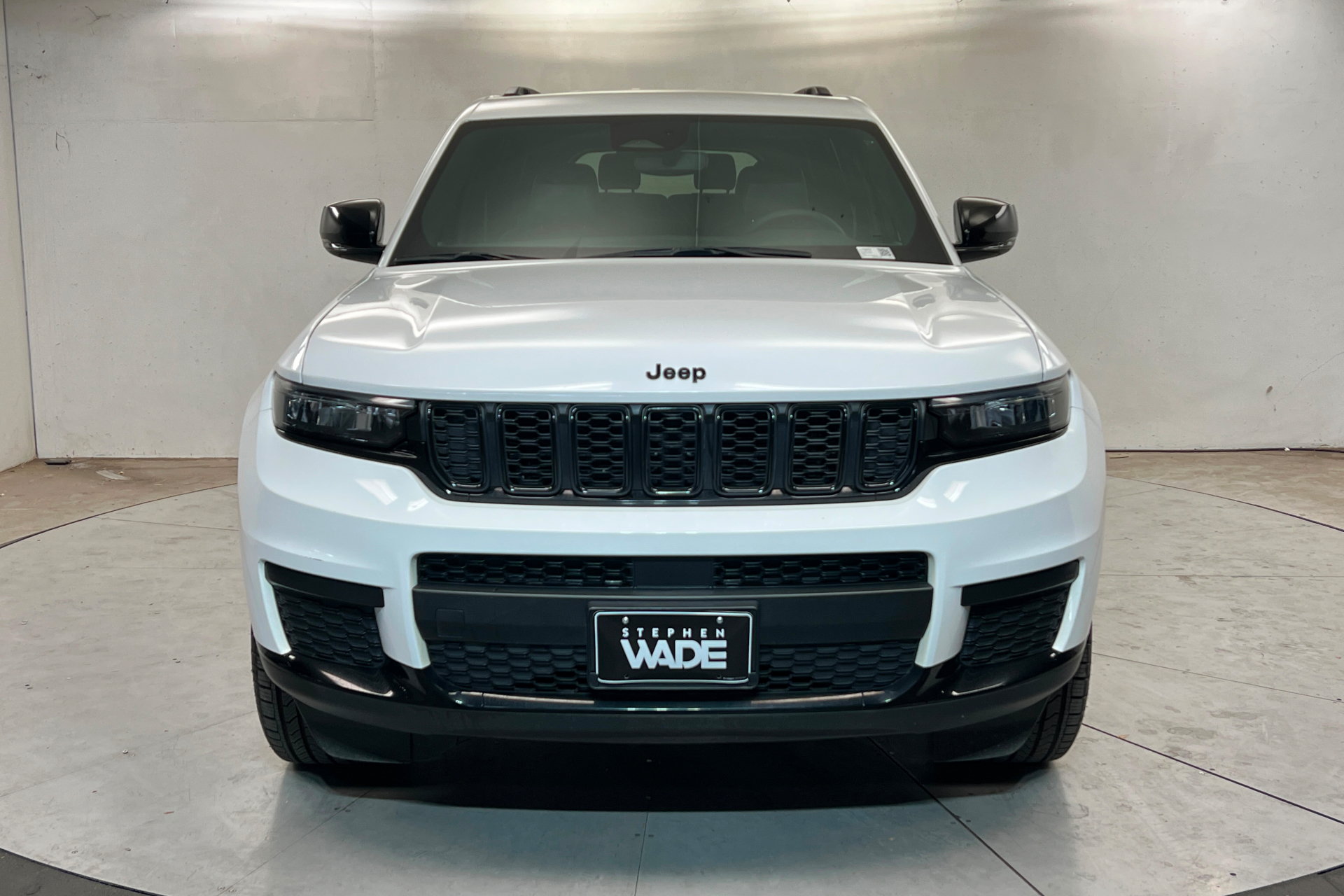 Used 2023 Jeep Grand Cherokee L Laredo AWD/4WD image 9