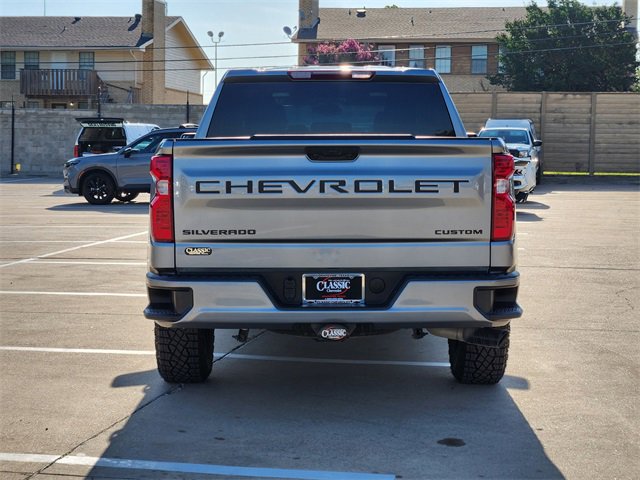 Used 2026 Chevrolet Silverado 1500 Custom w/ Turbomax Blackout Package RWD image 13