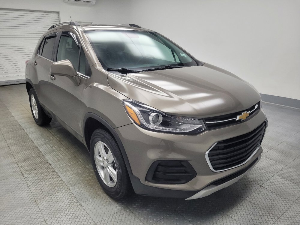 Used 2020 Chevrolet Trax LT w/ LT Convenience Package image 13