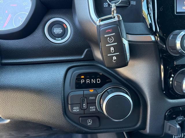 New 2026 RAM 1500 Express AWD/4WD image 32