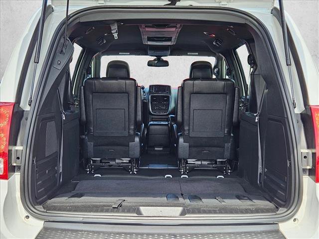 Used 2020 Dodge Grand Caravan GT FWD image 6