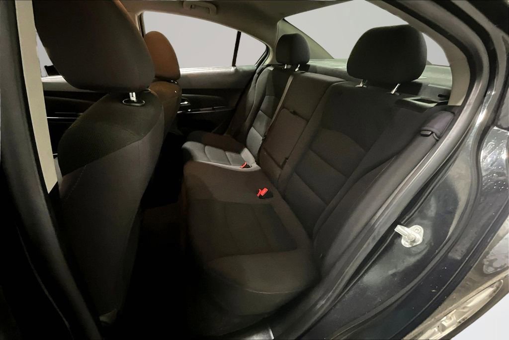 Used 2014 Chevrolet Cruze LT image 20