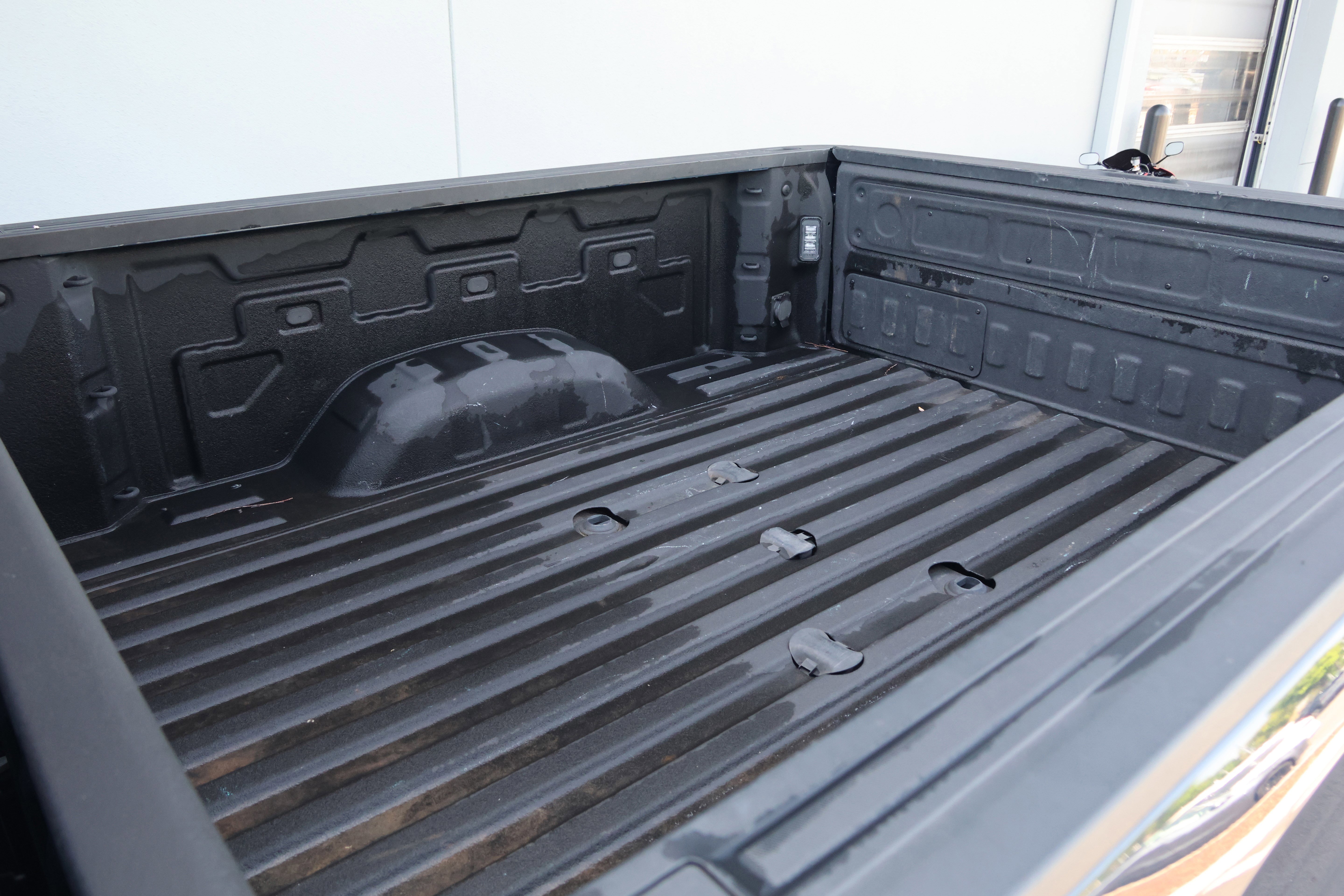 Used 2023 Chevrolet Silverado 2500 High Country w/ Z71 Off-Road Package AWD/4WD image 40