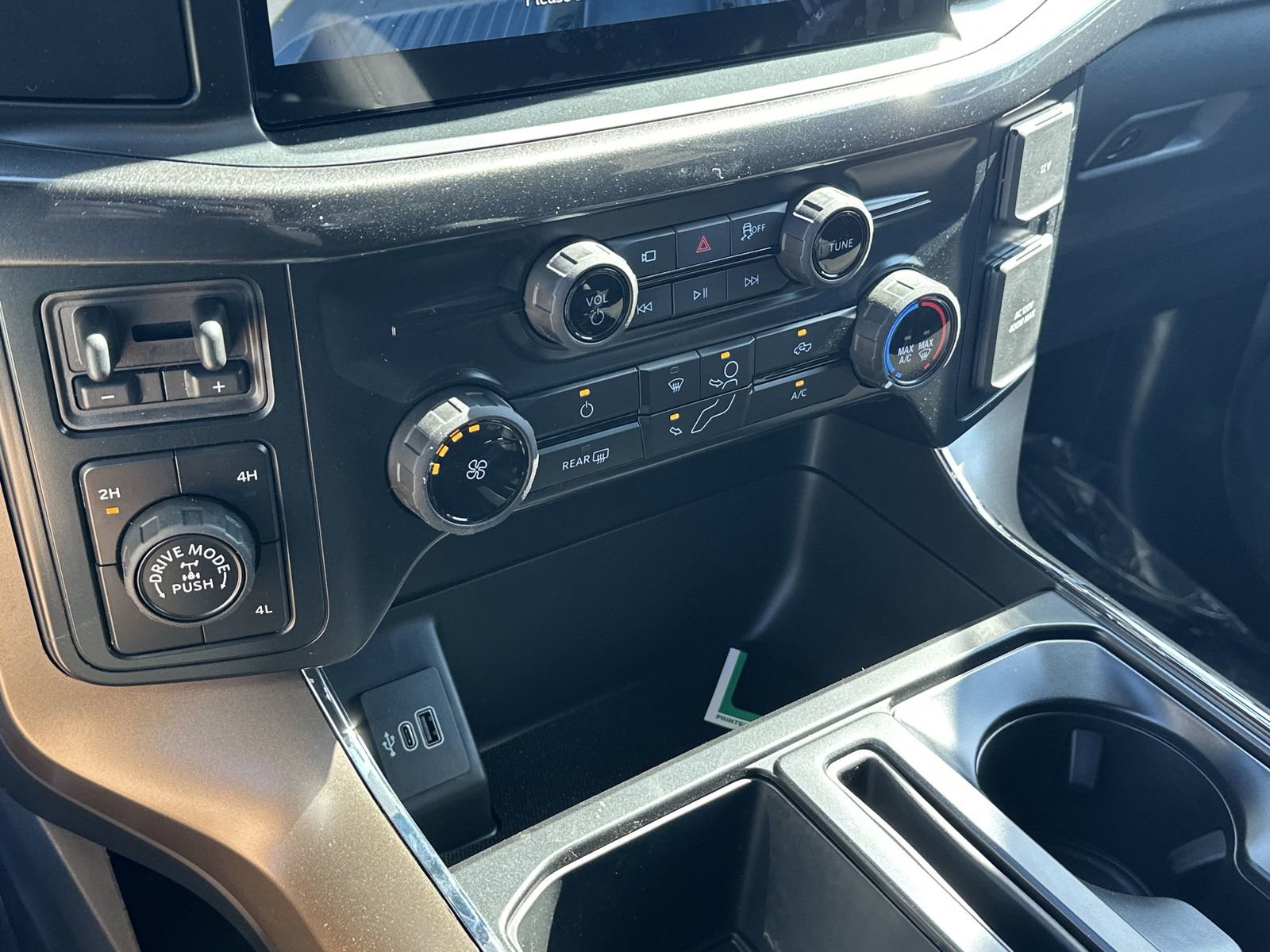 New 2025 Ford F150 STX w/ Equipment Group 201A FX4 image 15