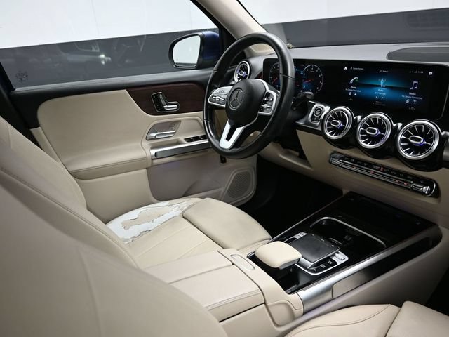 Used 2020 Mercedes-Benz GLB 250 w/ Premium Package image 18