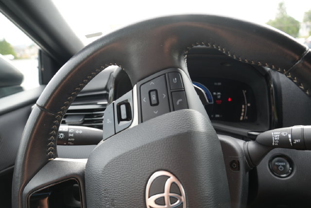 Used 2025 Toyota Camry SE FWD image 25