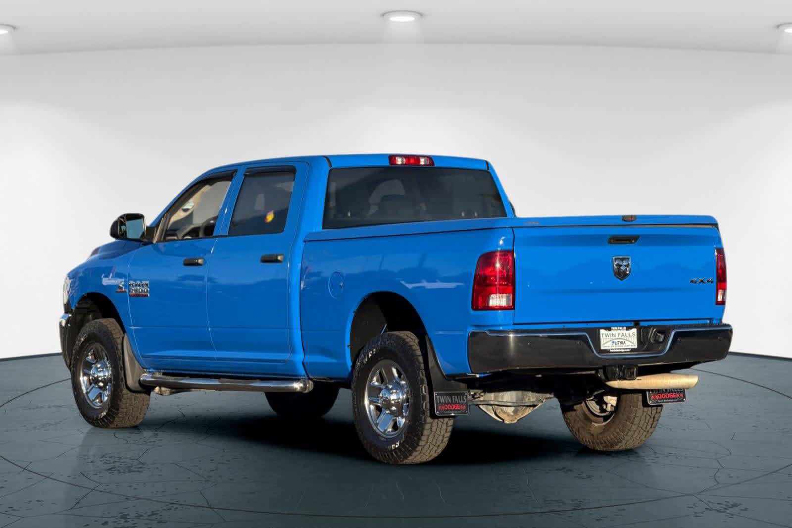Used 2018 RAM 2500 Tradesman w/ Chrome Appearance Group AWD/4WD image 8