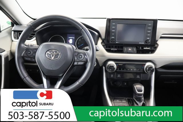 Used 2022 Toyota RAV4 XLE Premium AWD/4WD image 15